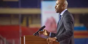 DÉCISION DE LA CENCO À ACCOMPAGNER LA RÉUSSITE DU SECOND MANDAT DE FÉLIX TSHISEKEDI : « Je pense que c&rsquo;est eux qui ont saisi sa main parce que le chef de l&rsquo;État l&rsquo;a dit qu&rsquo;il était le président de tout le monde » (Patrick Muyaya)
