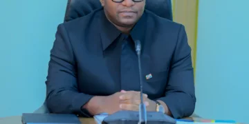 Réunion de conjoncture économique élargie à la FEC : le Premier Ministre Jean-Michel Sama Lukonde appelle les membres du Patronnat congolais à matérialiser la mesure d&rsquo;installation des terminaux de paiement électronique dans les commerces afin de favoriser les transactions en monnaie nationale