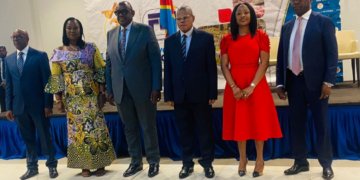 Le DG Bertin Mudimu admiré par le personnel avoir fait du FPI une véritable oasis de paix  