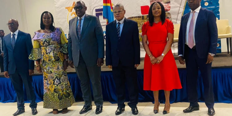 Le DG Bertin Mudimu admiré par le personnel avoir fait du FPI une véritable oasis de paix  